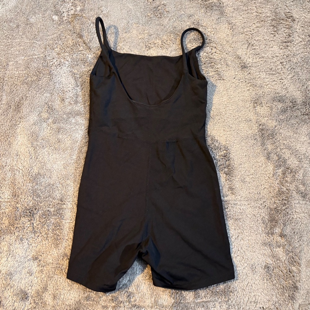 Womens Black Athletic Romper Spaghetti‎ Strap Scoop Back Activewear Bodysuit S